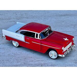 1955 Chevrolet Bel Air Diecast Model Car 1:24 Scale Red White Collectible 2 Tone